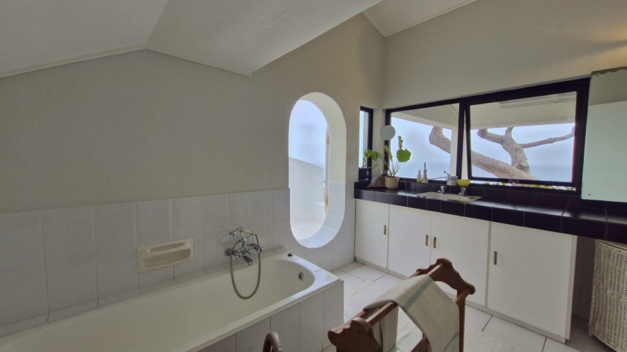 4 Bedroom Property for Sale in St James Western Cape